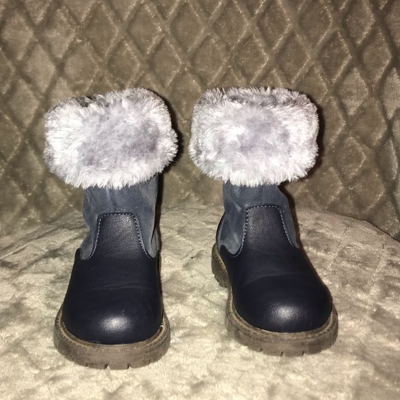 Carter’s Lucy Faux Fur Snow Boot - Picture 3 of 8